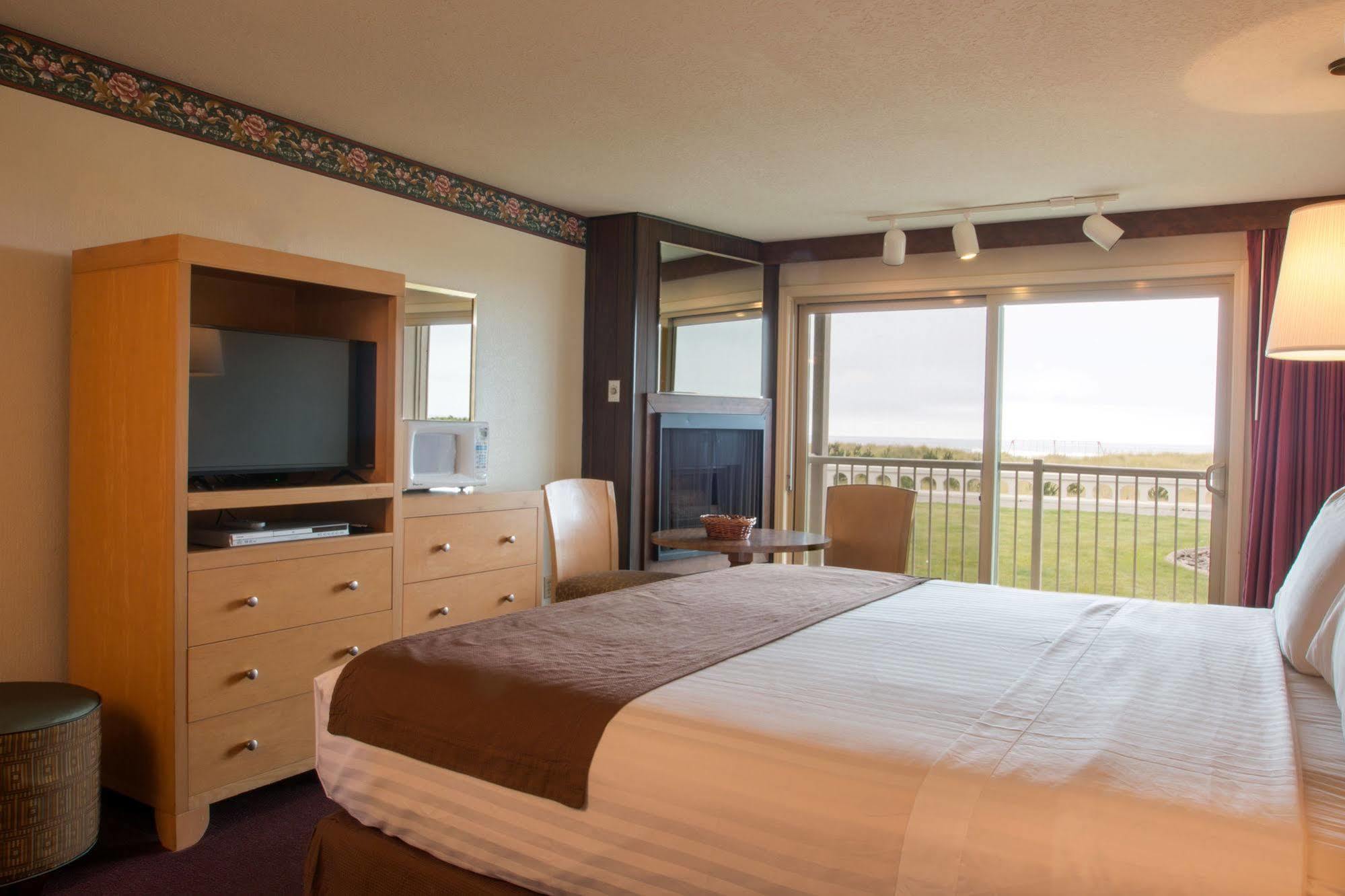 Hi Tide Oceanfront Inn Seaside Ngoại thất bức ảnh