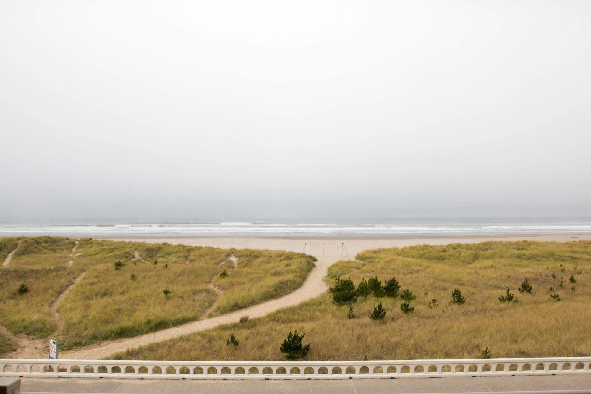 Hi Tide Oceanfront Inn Seaside Ngoại thất bức ảnh